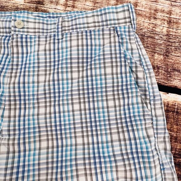 PGA‎ Tour Men's White Blue Plaid Flat Front Bermuda Golf Short Size 32 High Rise - Picture 6 of 7